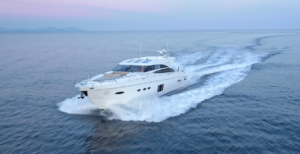Un permis bateau vous permettra de conduire un yacht en mer !