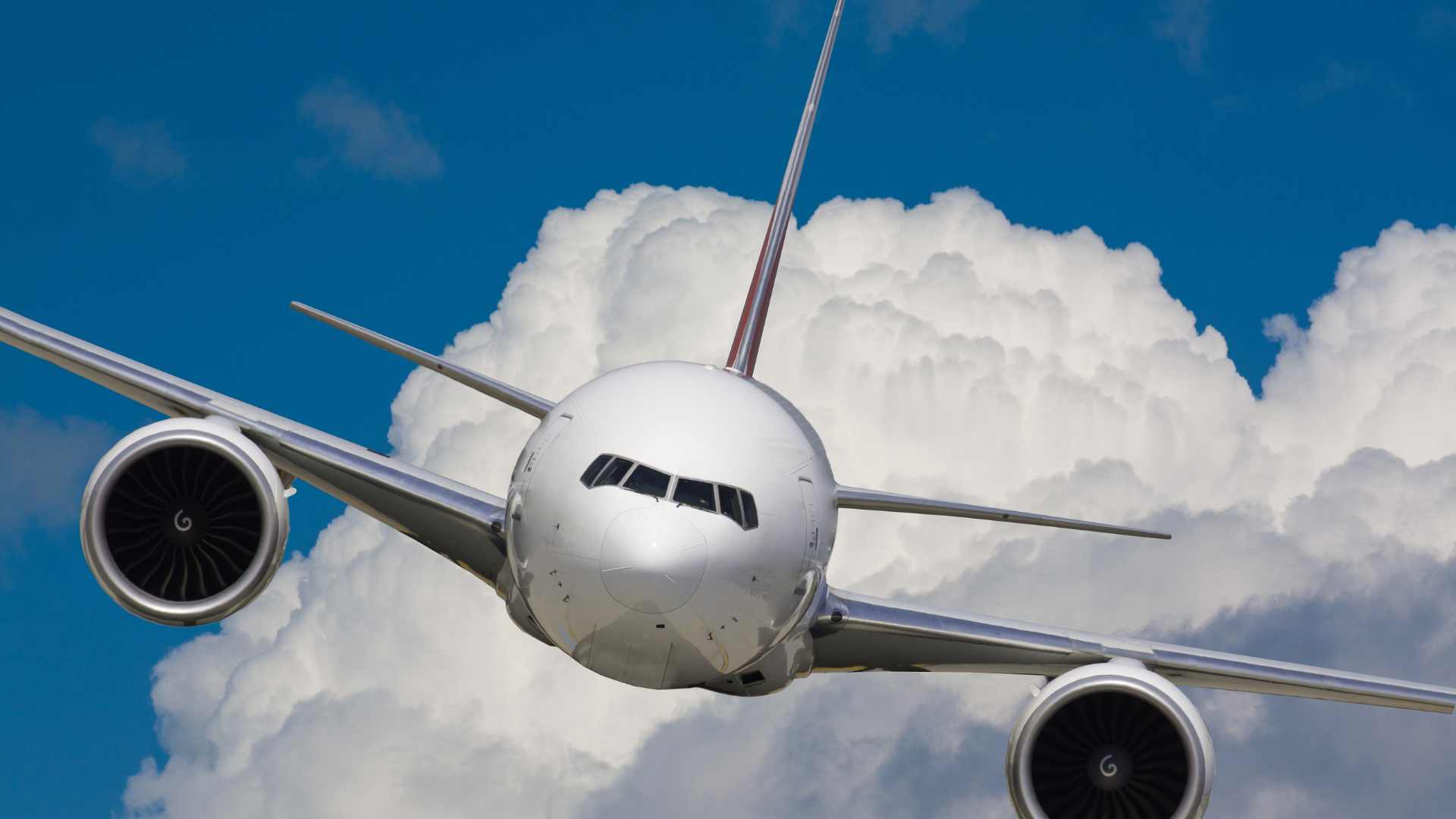 Avion dans les airs
