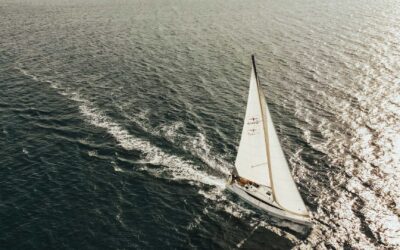 Bénéteau : tradition et modernité dans la voile et les yachts motorisés
