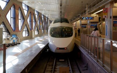Le train électrique révolutionne le transport dans les petites villes : zoom sur une mobilité durable et accessible